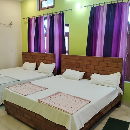 Om Palace Guest House Ayodhya Dhaam -Ac & Non Ac Rooms Exterior photo